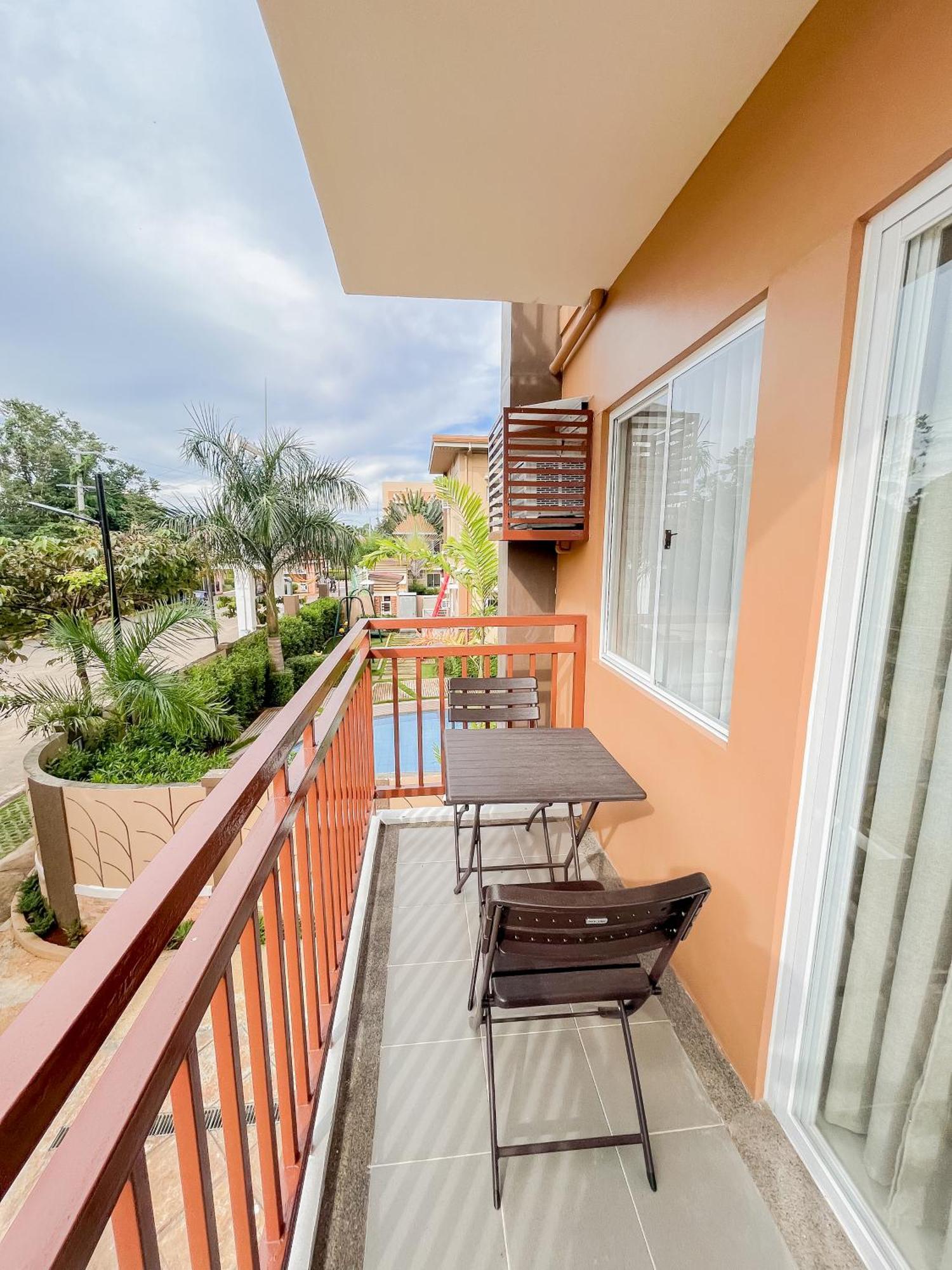 2 Bedroom And Studio Apartments With Private Pool And Gym In Vista Manors Verdant Puerto Princesa Exterior photo