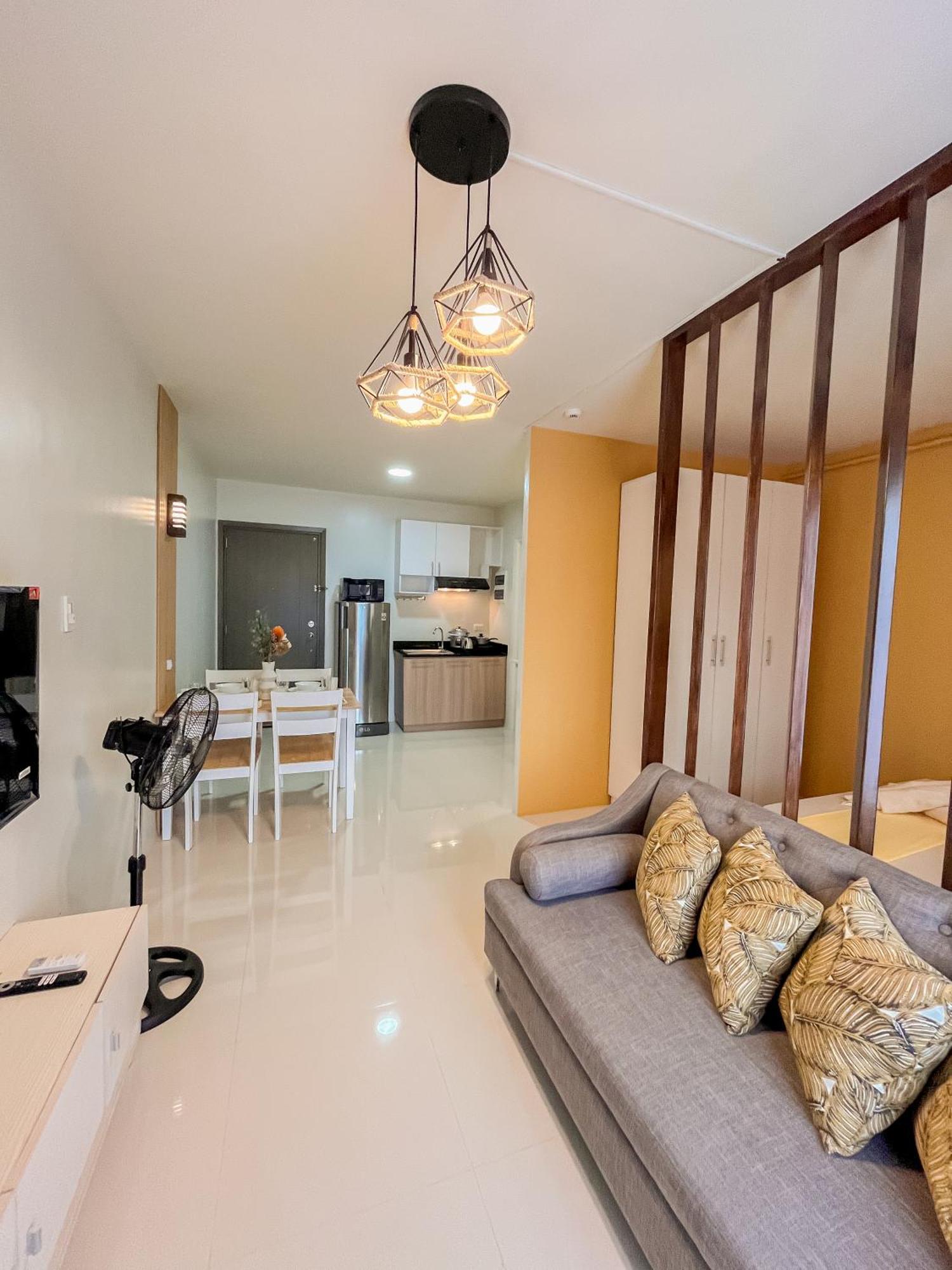 2 Bedroom And Studio Apartments With Private Pool And Gym In Vista Manors Verdant Puerto Princesa Exterior photo