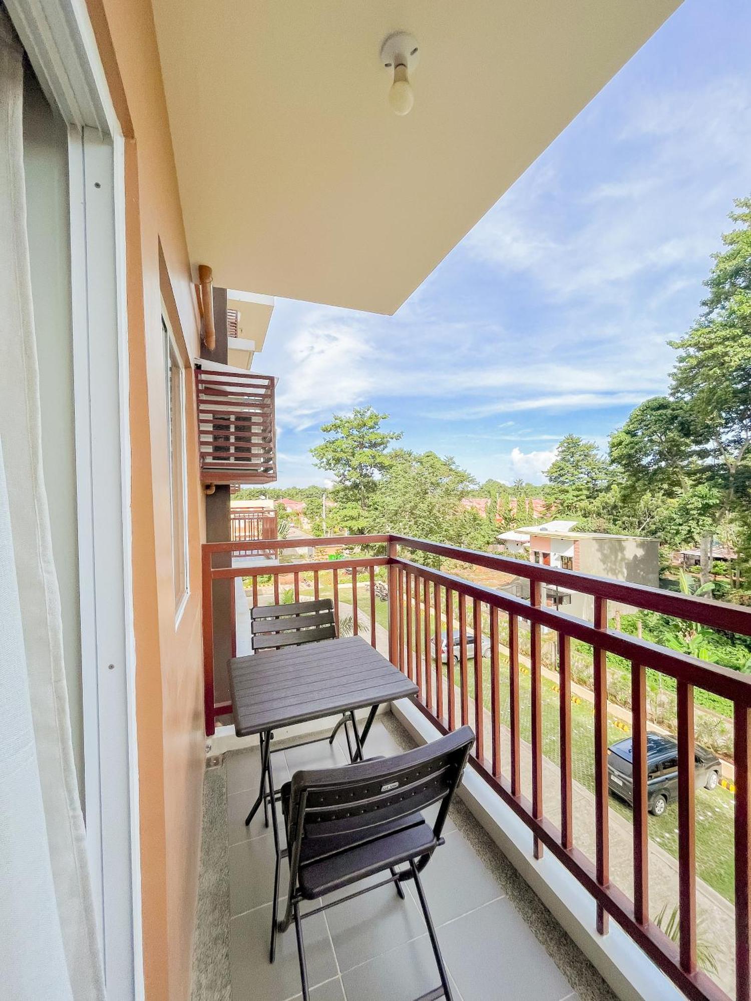 2 Bedroom And Studio Apartments With Private Pool And Gym In Vista Manors Verdant Puerto Princesa Exterior photo